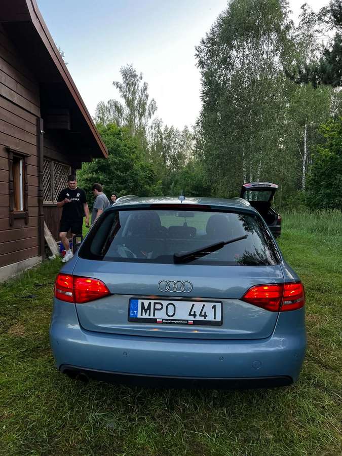 Audi A4, 1.8 l., wagon