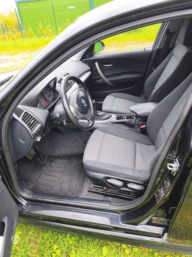 BMW 120, 2.0 l., hatchback