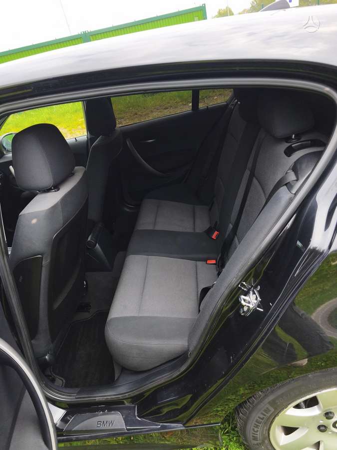 BMW 120, 2.0 l., hatchback