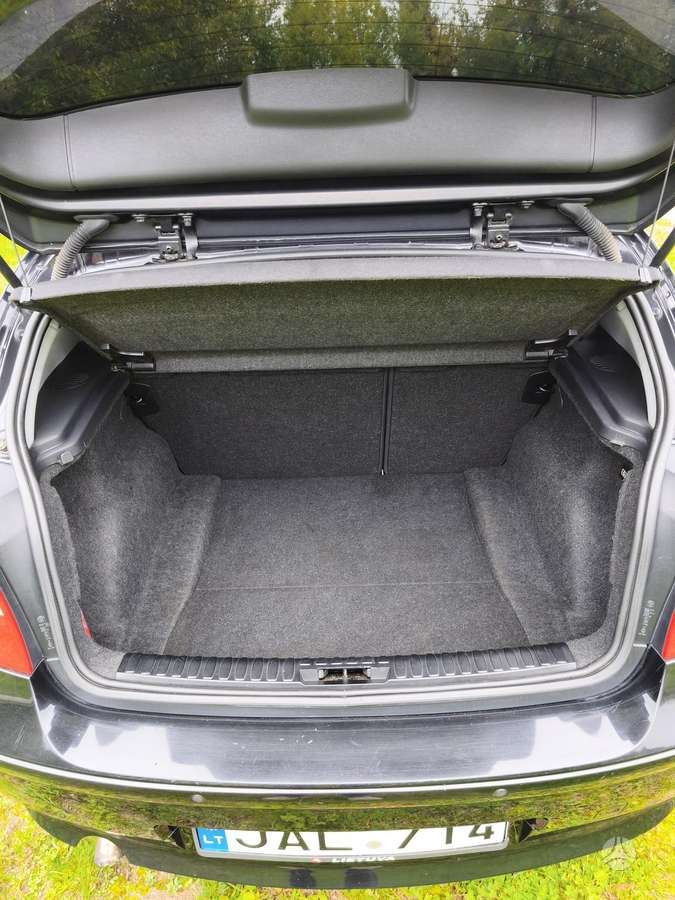 BMW 120, 2.0 l., hatchback