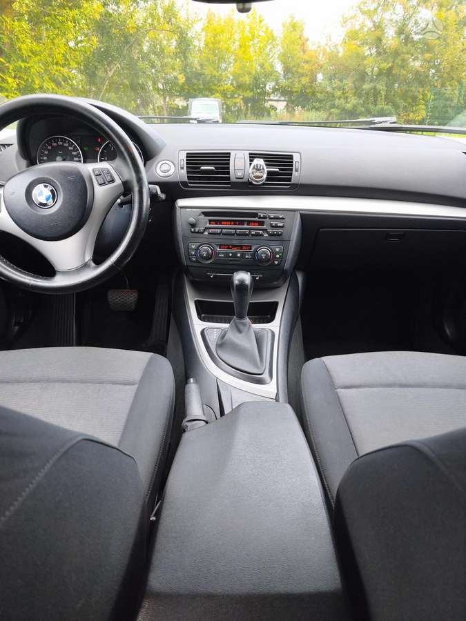 BMW 120, 2.0 l., hatchback