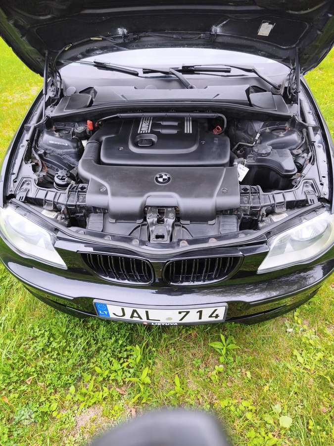BMW 120, 2.0 l., hatchback