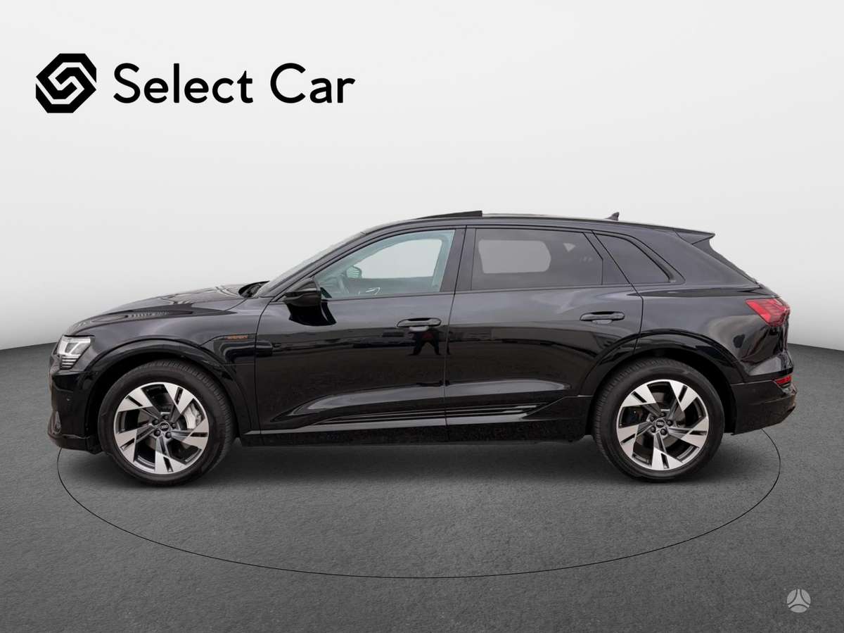 Audi e-tron, 95 kWh, off-road / crossover
