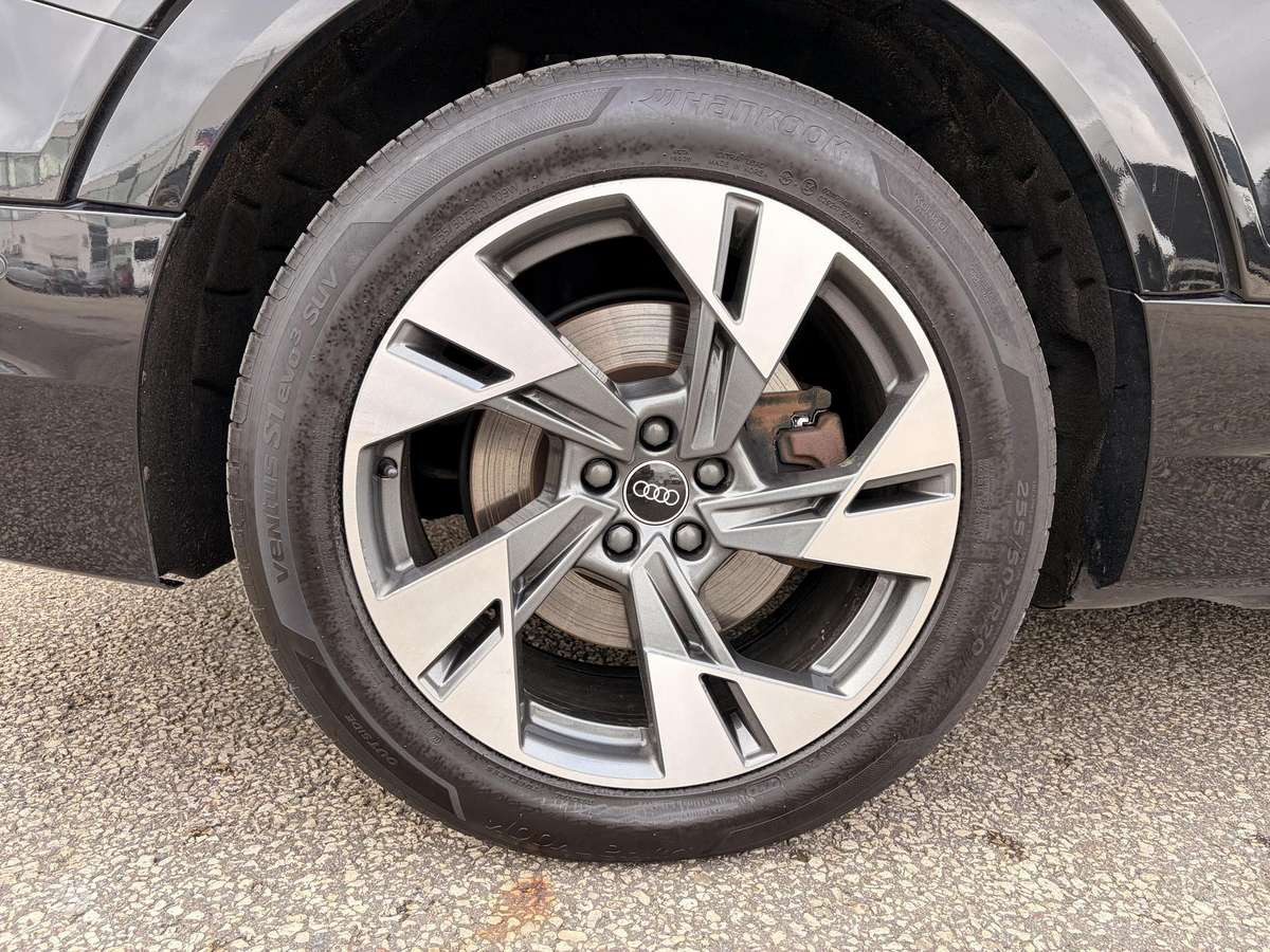 Audi e-tron, 95 kWh, off-road / crossover