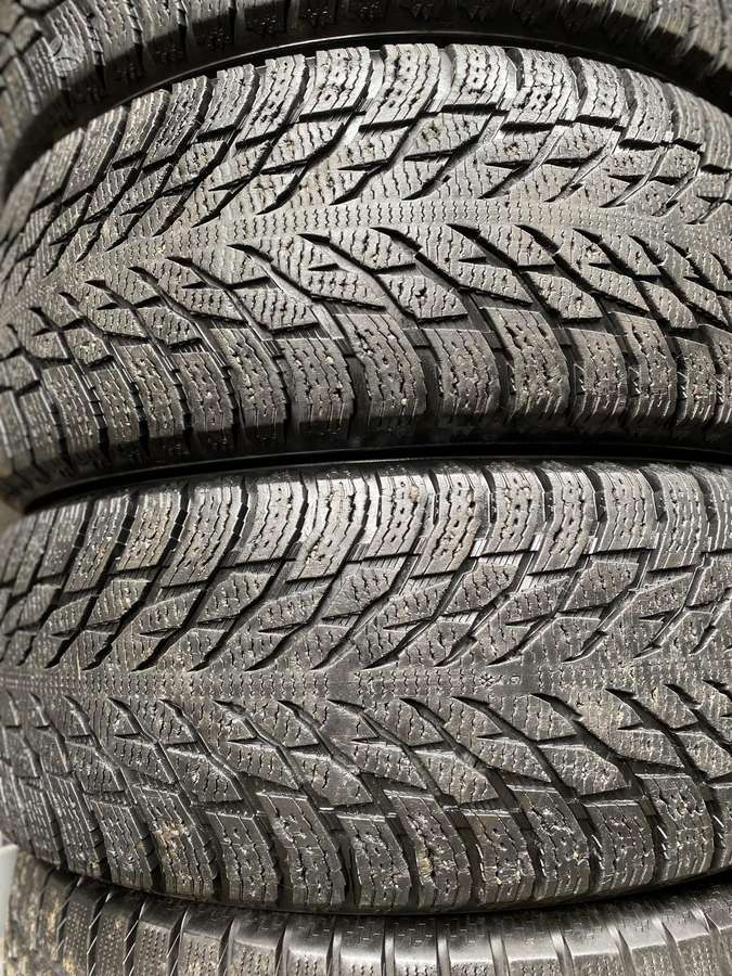 Nokian, winter 255/65 R17