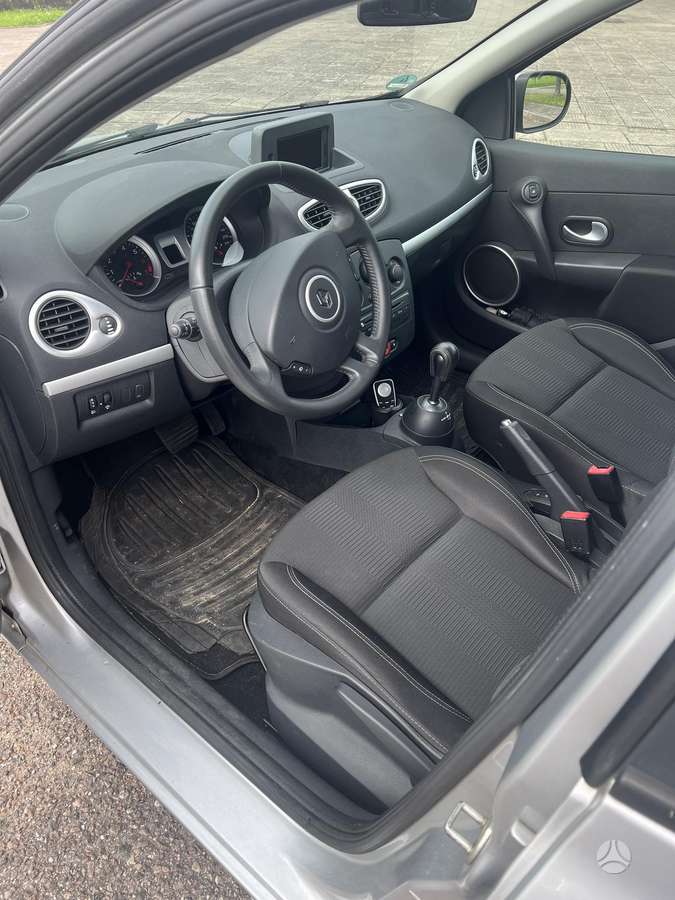 Renault Clio, 1.2 l., Хэтчбек