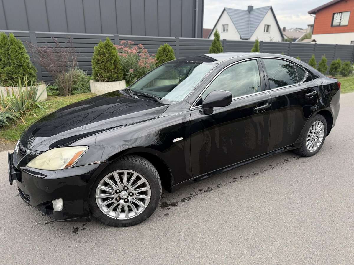 Lexus IS 220, 2.2 l., Седан