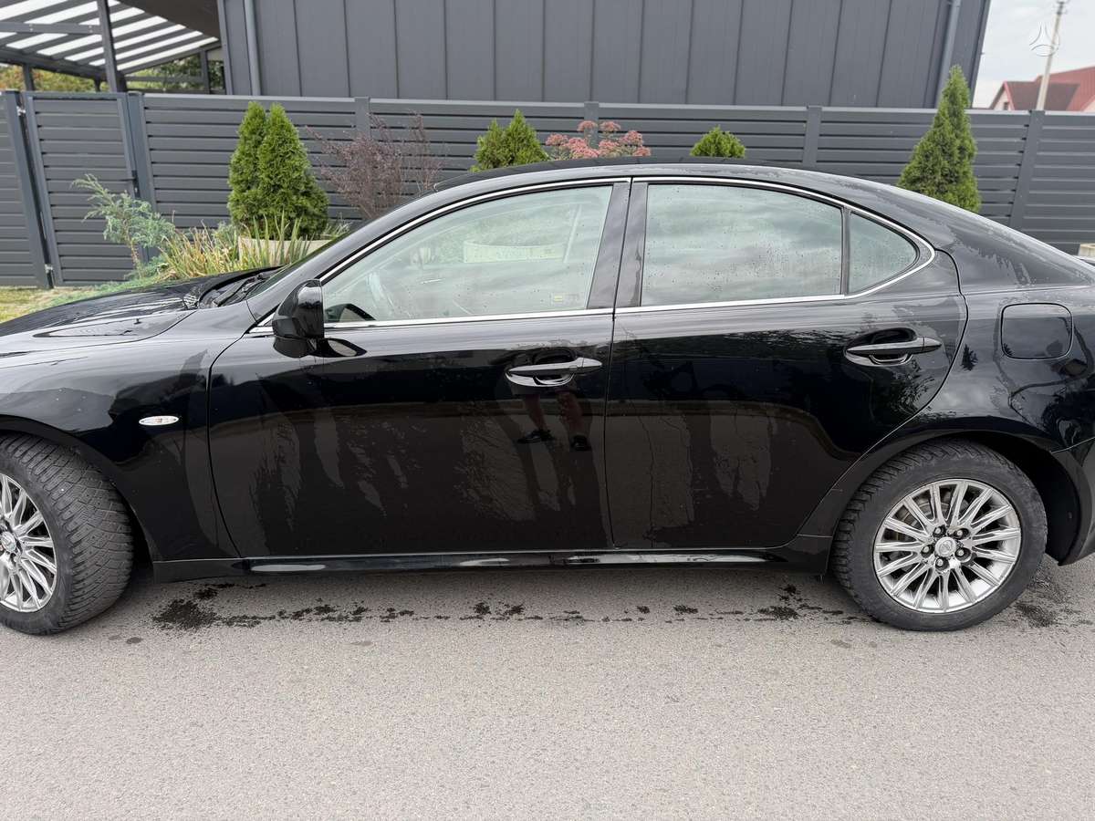 Lexus IS 220, 2.2 l., Седан