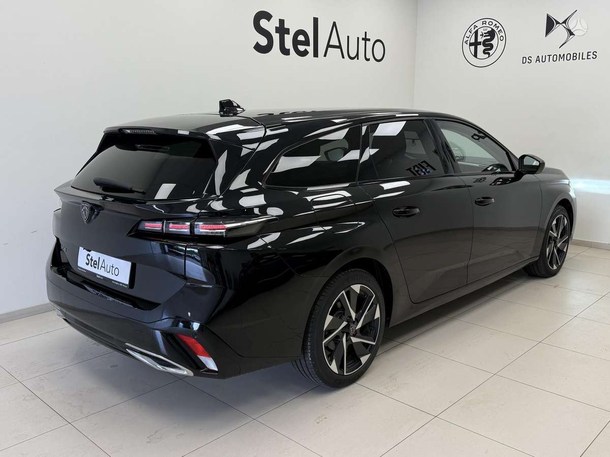 Peugeot 308, 1.2 l., Универсал