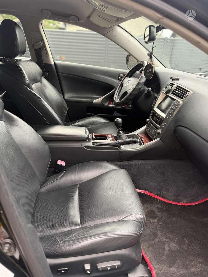 Lexus IS 220, 2.2 l., Седан