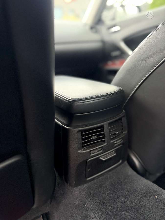 Lexus IS 220, 2.2 l., Седан
