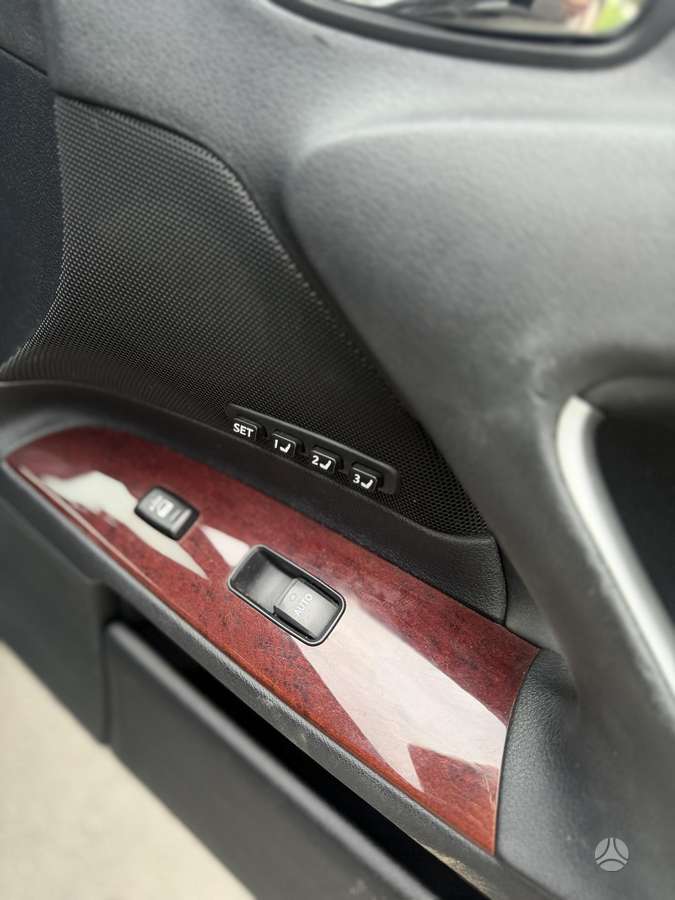 Lexus IS 220, 2.2 l., Седан
