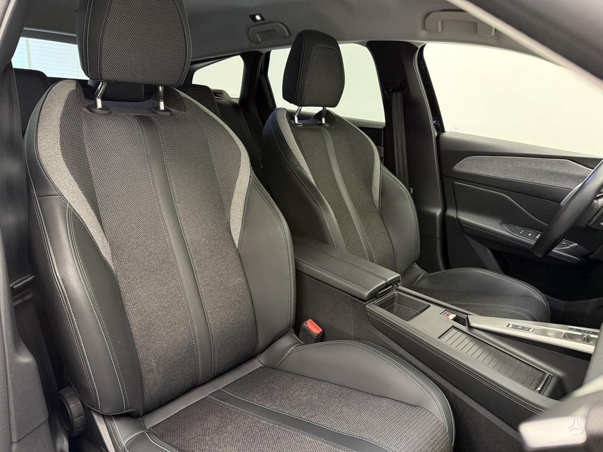Peugeot 308, 1.2 l., Универсал