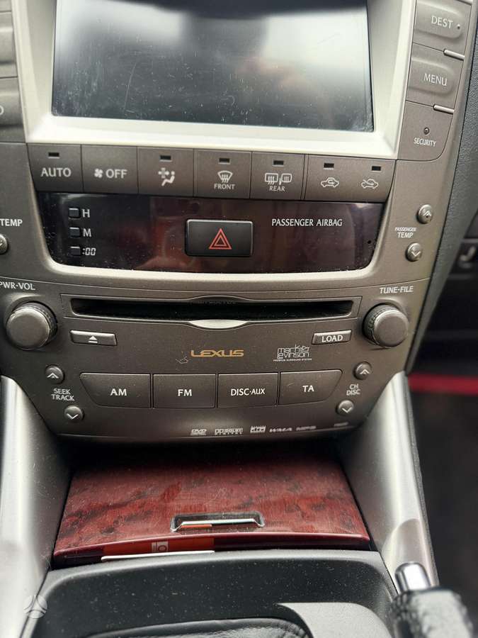Lexus IS 220, 2.2 l., Седан