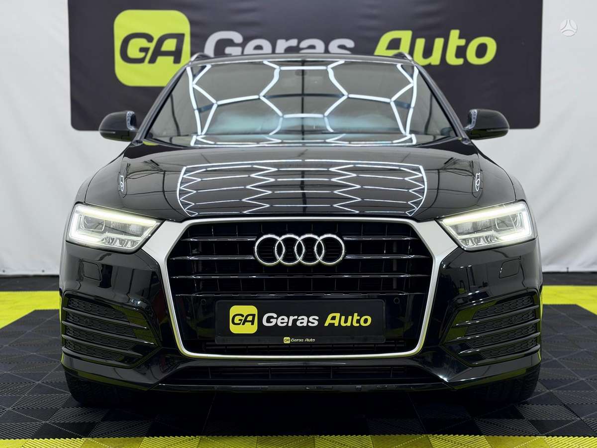 Audi Q3, 2.0 l., off-road / crossover