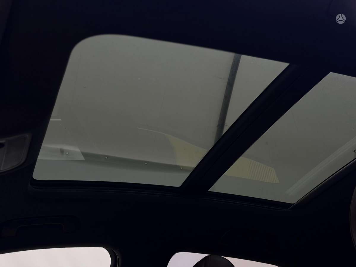 Audi Q3, 2.0 l., Внедорожник / Кроссовер