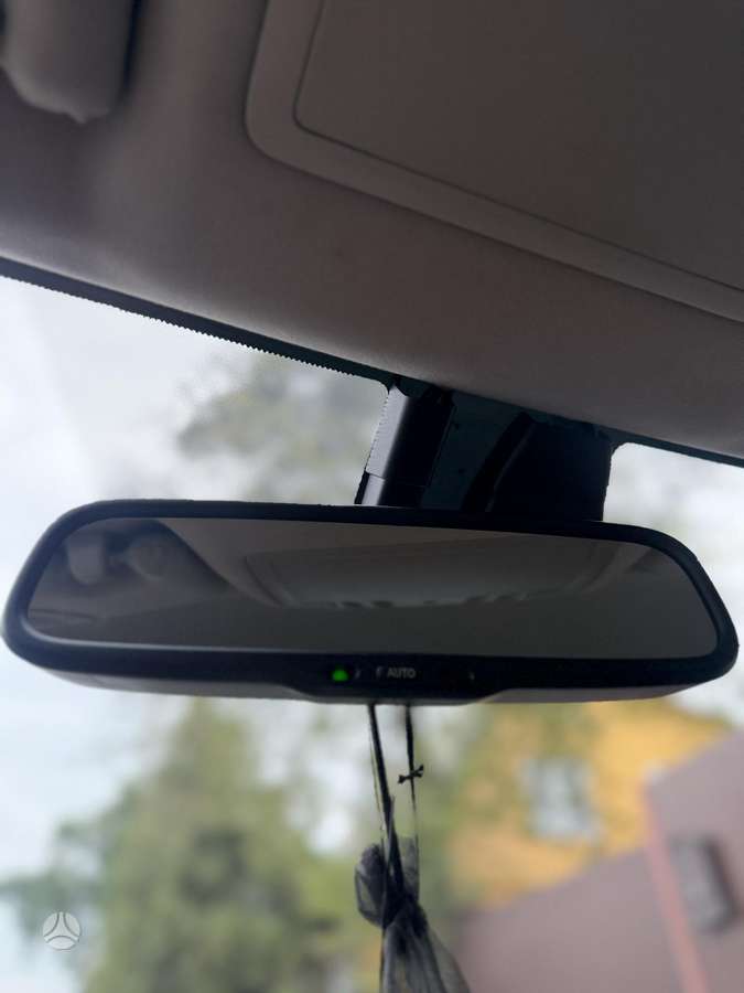 Lexus IS 220, 2.2 l., Седан