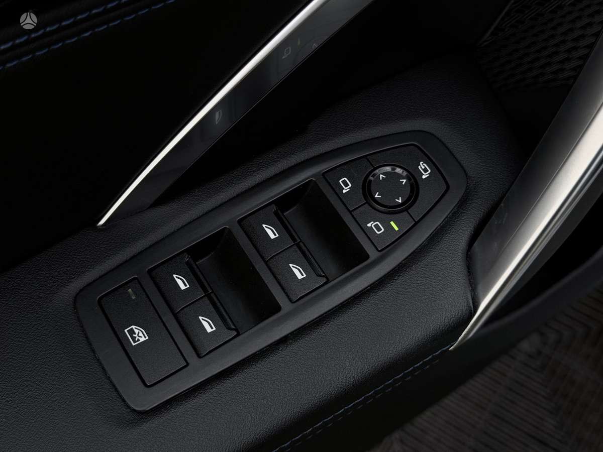 BMW iX2, 65 kWh, off-road / crossover