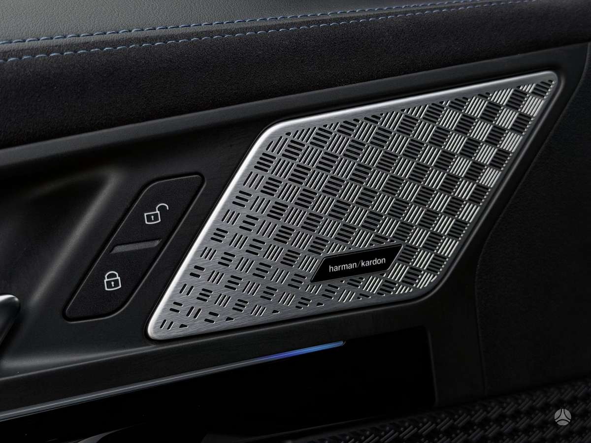 BMW iX2, 65 kWh, off-road / crossover