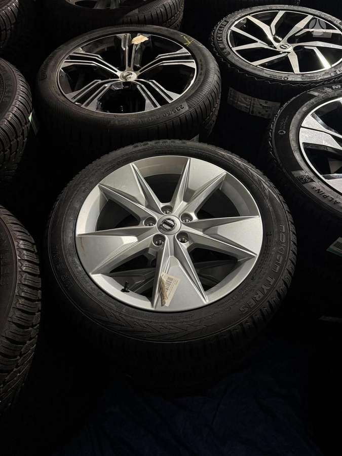 Volvo V60CC / XC60 NAUJAS KOMPL., light alloy, R18