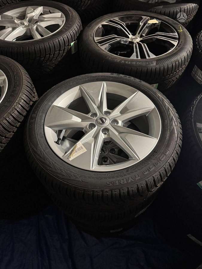 Volvo V60CC / XC60 NAUJAS KOMPL., light alloy, R18