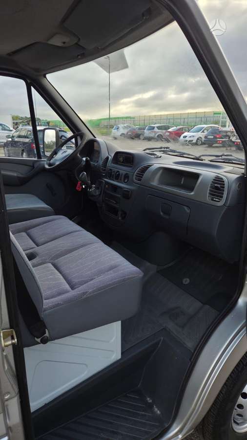 Mercedes-Benz Sprinter 308DC, адаптирован для торговли