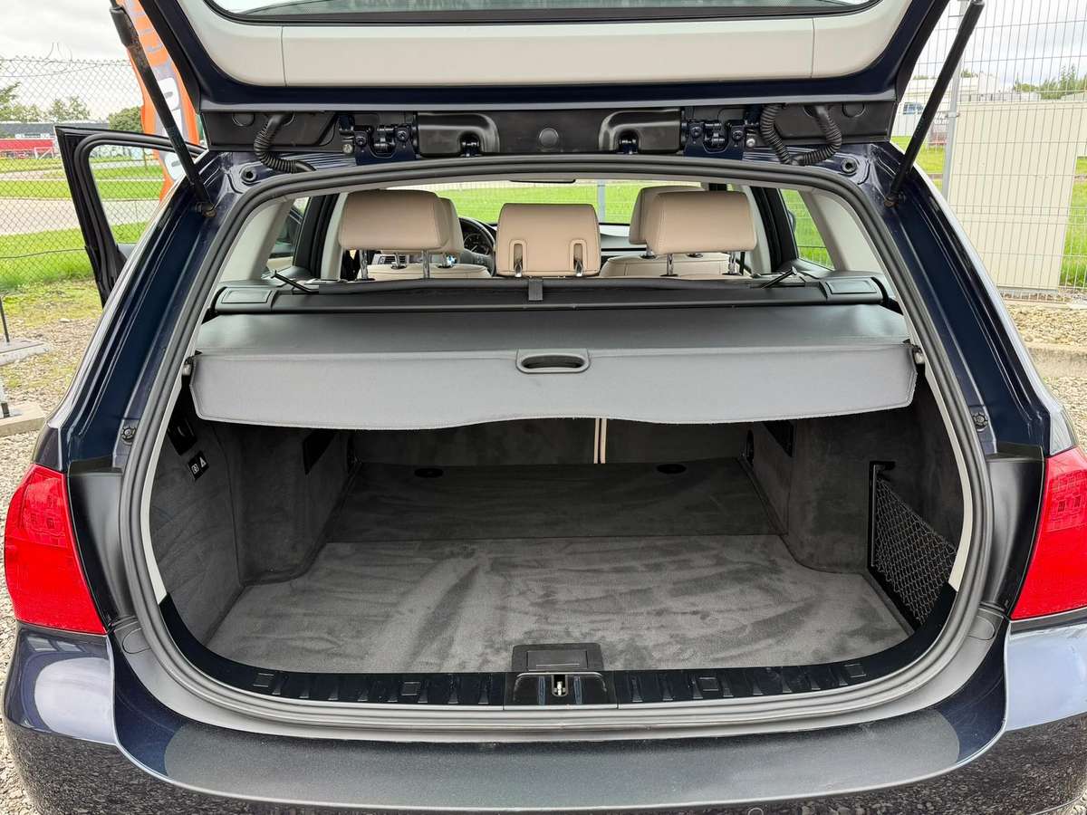 BMW 320, 2.0 l., Универсал
