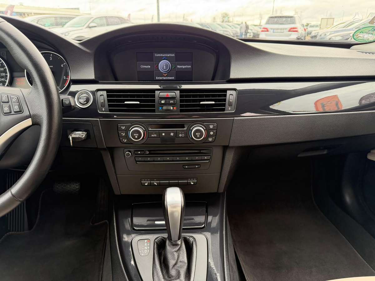 BMW 320, 2.0 l., wagon