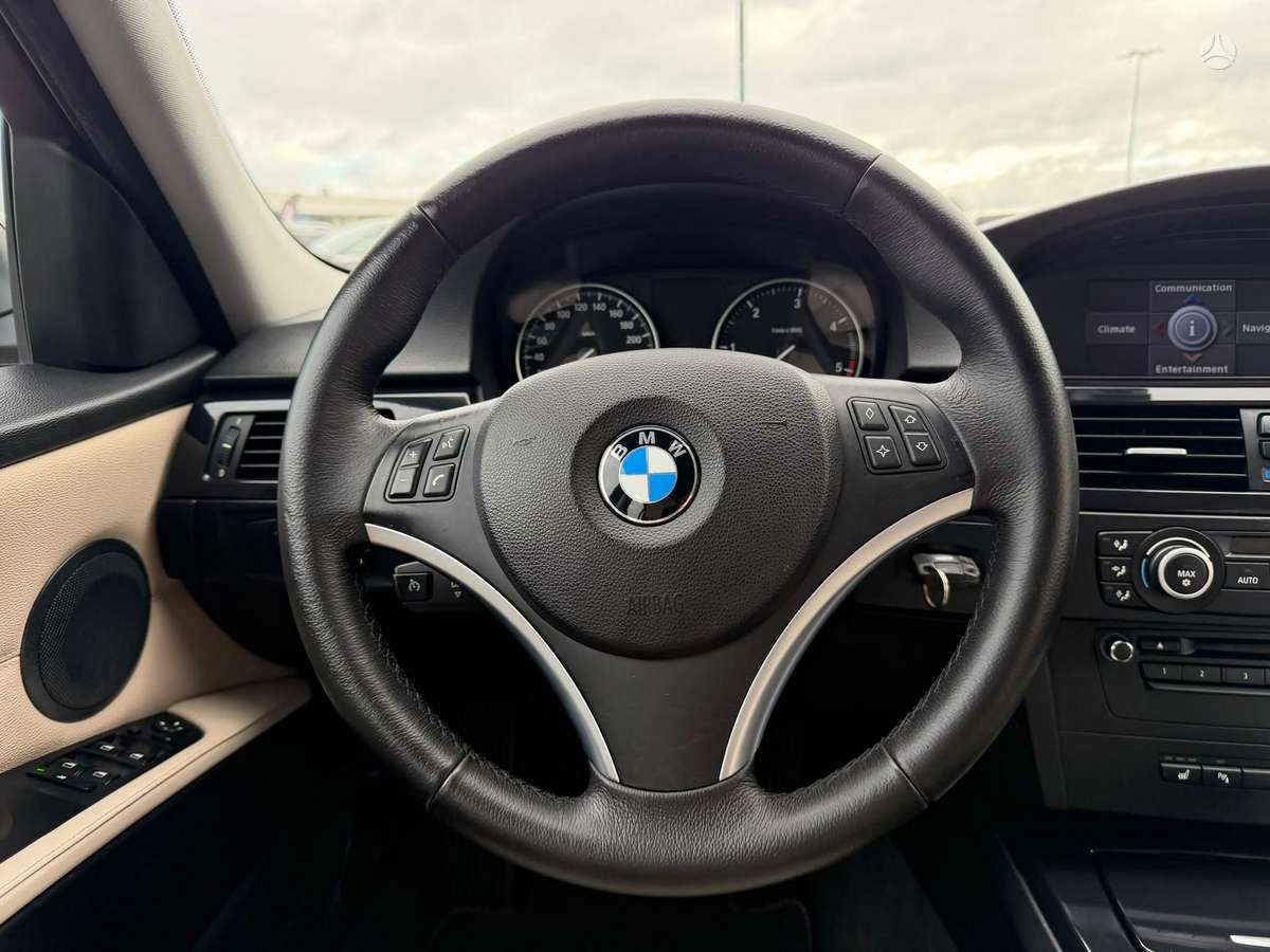 BMW 320, 2.0 l., wagon