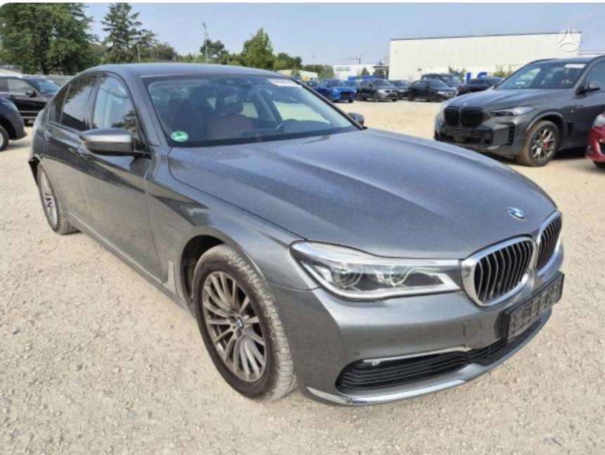 BMW 740, 3.0 l., Седан
