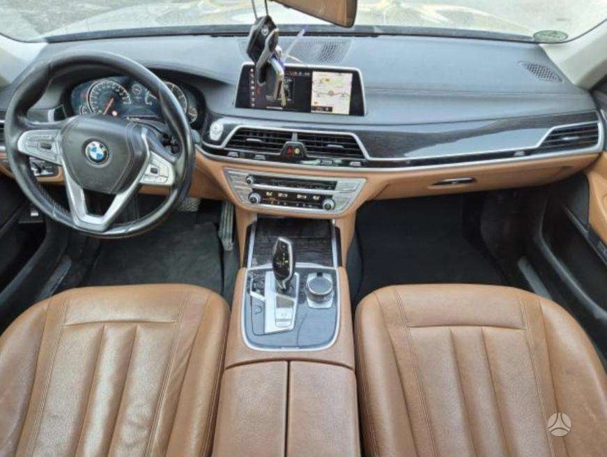BMW 740, 3.0 l., Седан