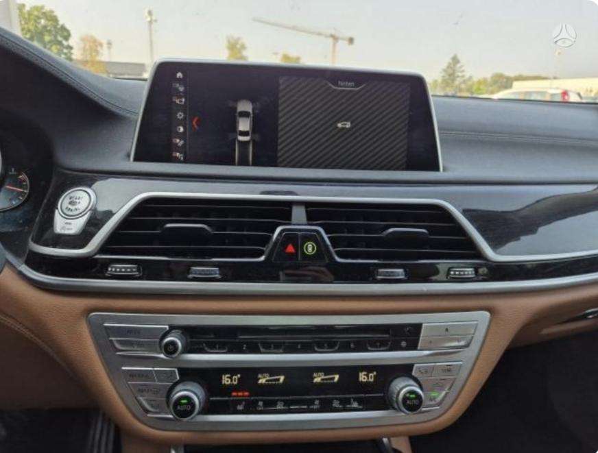 BMW 740, 3.0 l., Седан