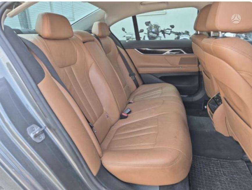 BMW 740, 3.0 l., Седан