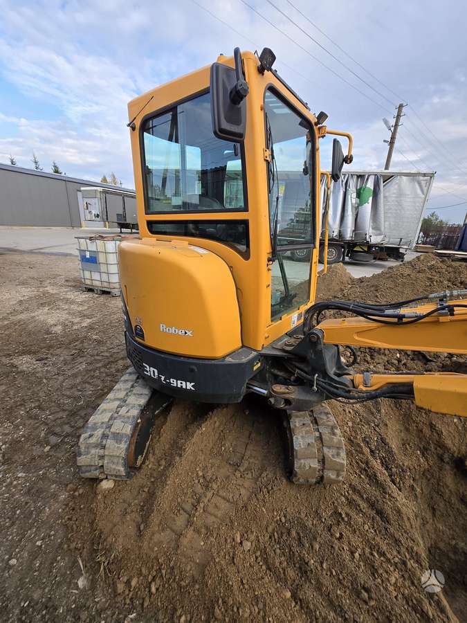 Hyundai R30Z-9AK, mini ekskavatoriai