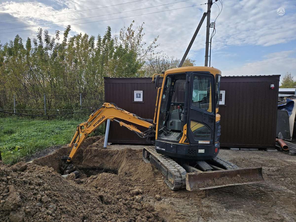Hyundai R30Z-9AK, mini ekskavatoriai
