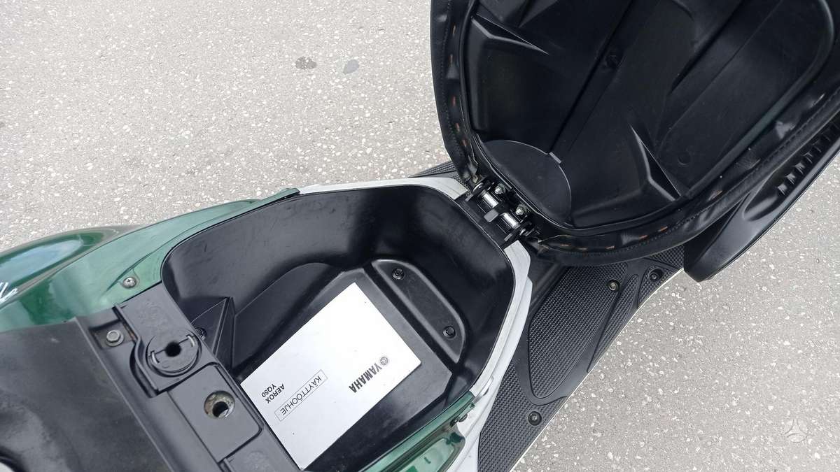 Yamaha Aerox 49cc, scooters / mopeds