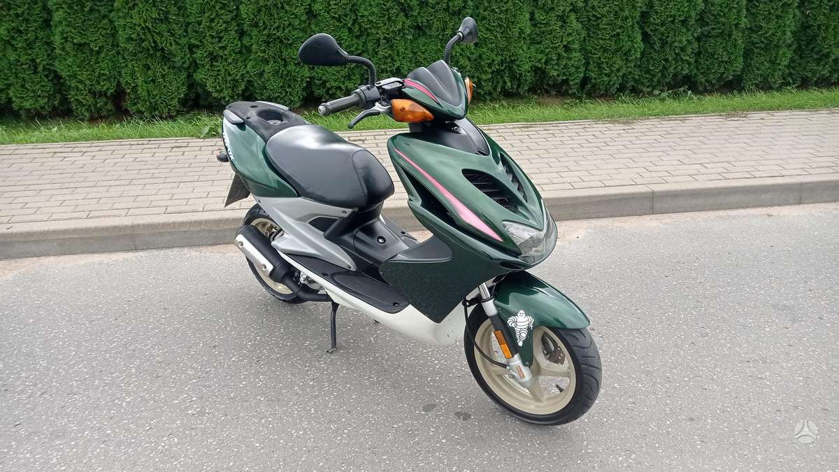Yamaha Aerox 49cc, мотороллеры / мопеды