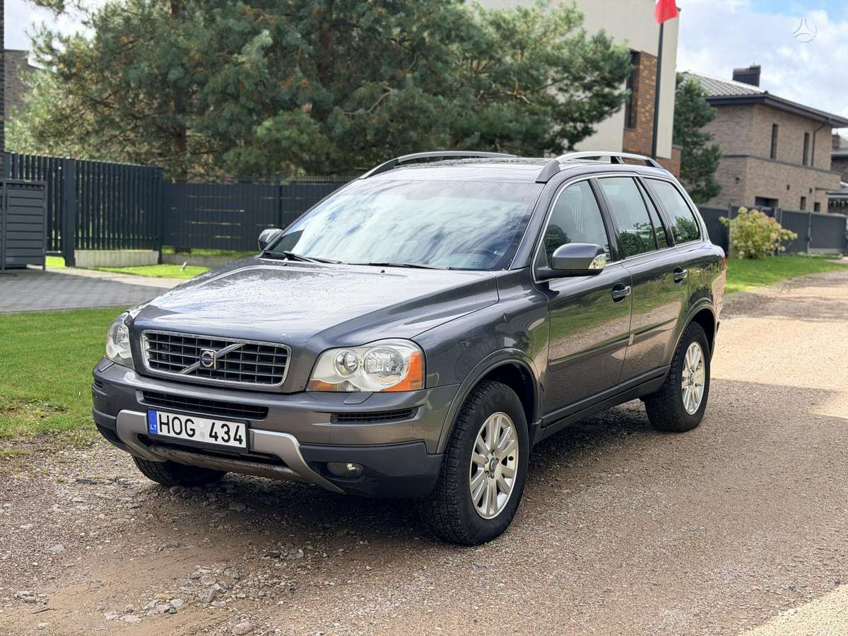 Volvo XC90, 2.4 l., off-road / crossover