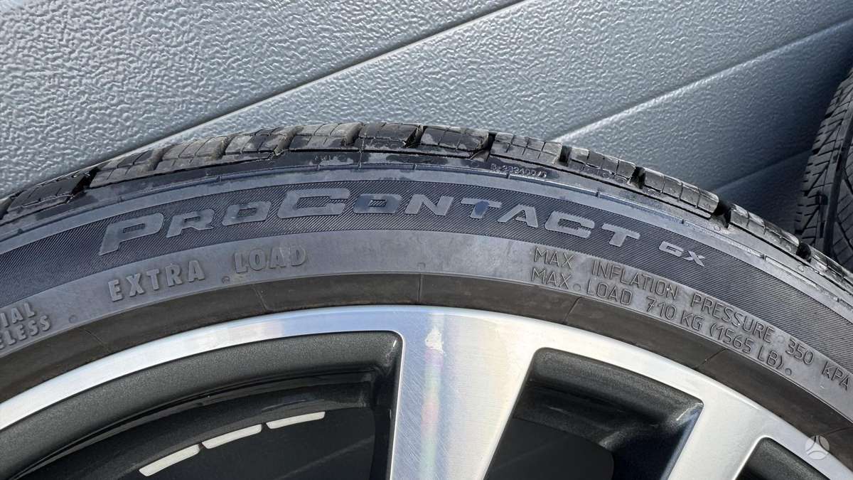 Audi S5, light alloy, R19