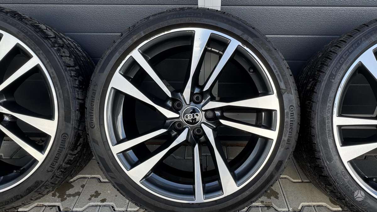 Audi S5, light alloy, R19