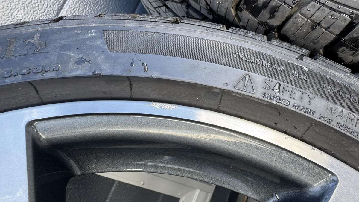 Audi S5, light alloy, R19
