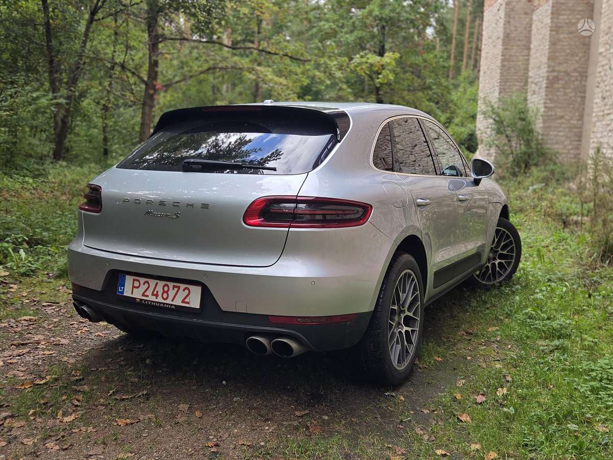 Porsche Macan, 3.0 l., off-road / crossover