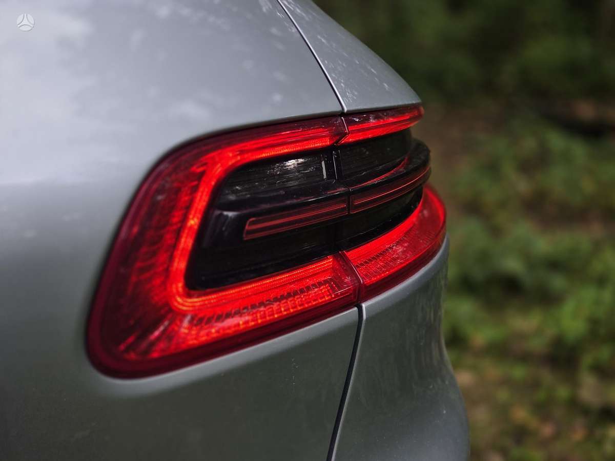 Porsche Macan, 3.0 l., off-road / crossover