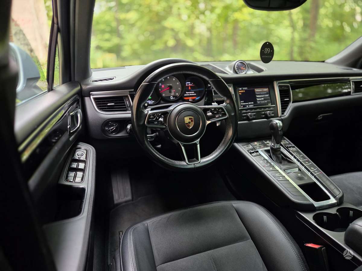 Porsche Macan, 3.0 l., off-road / crossover