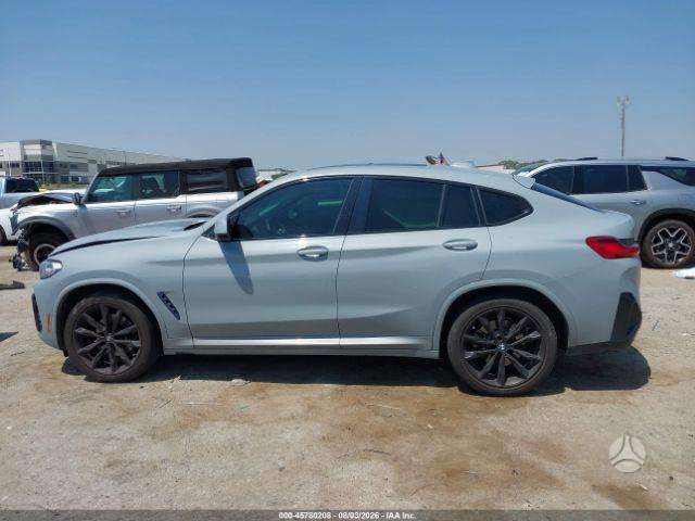 BMW X4, off-road / crossover