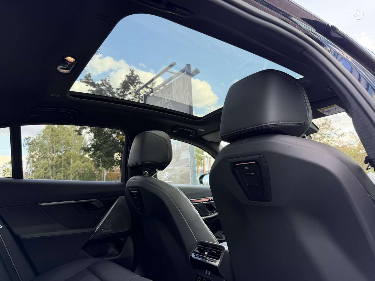 BMW i5, sedanas