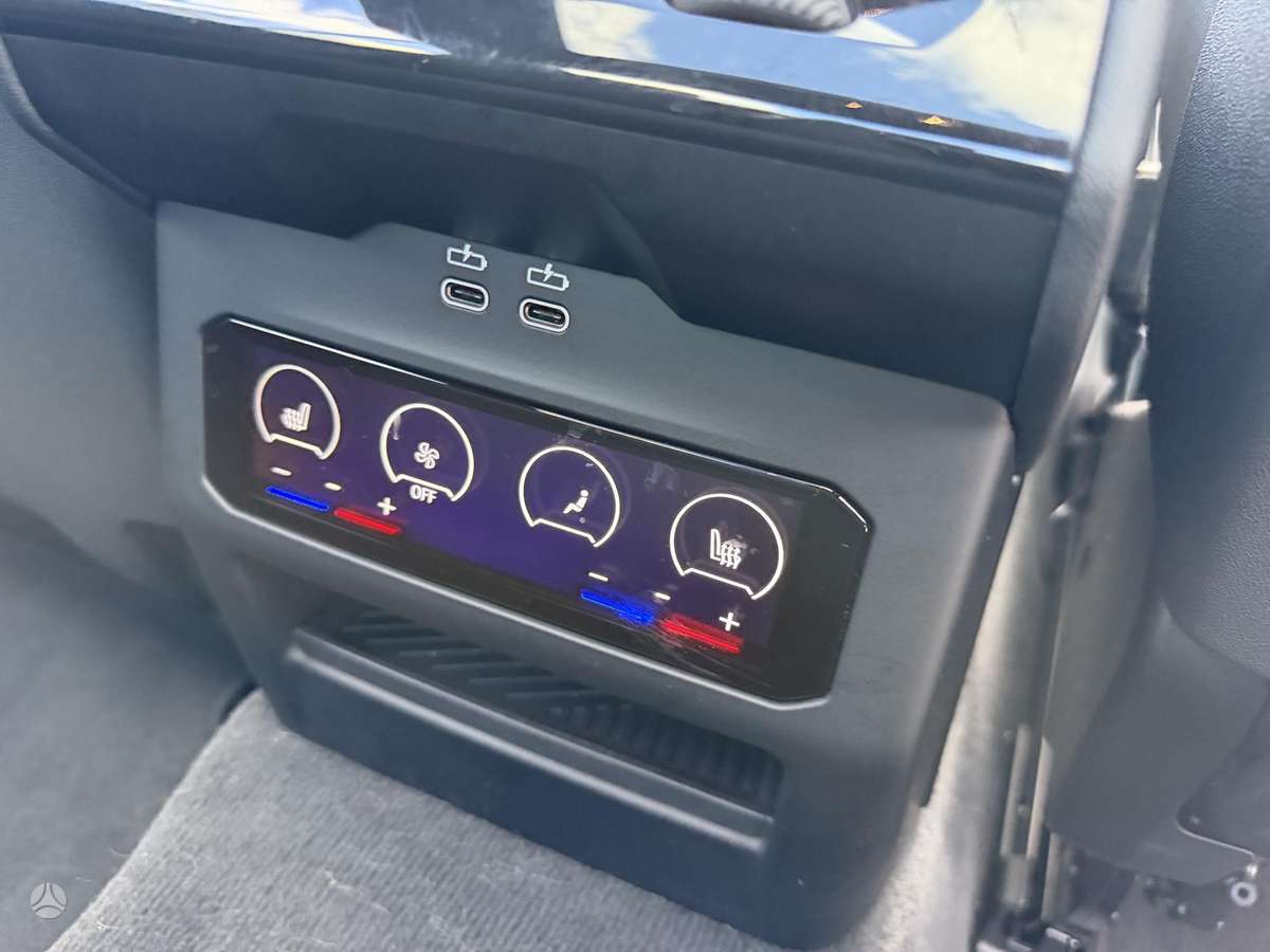 BMW i5, sedanas