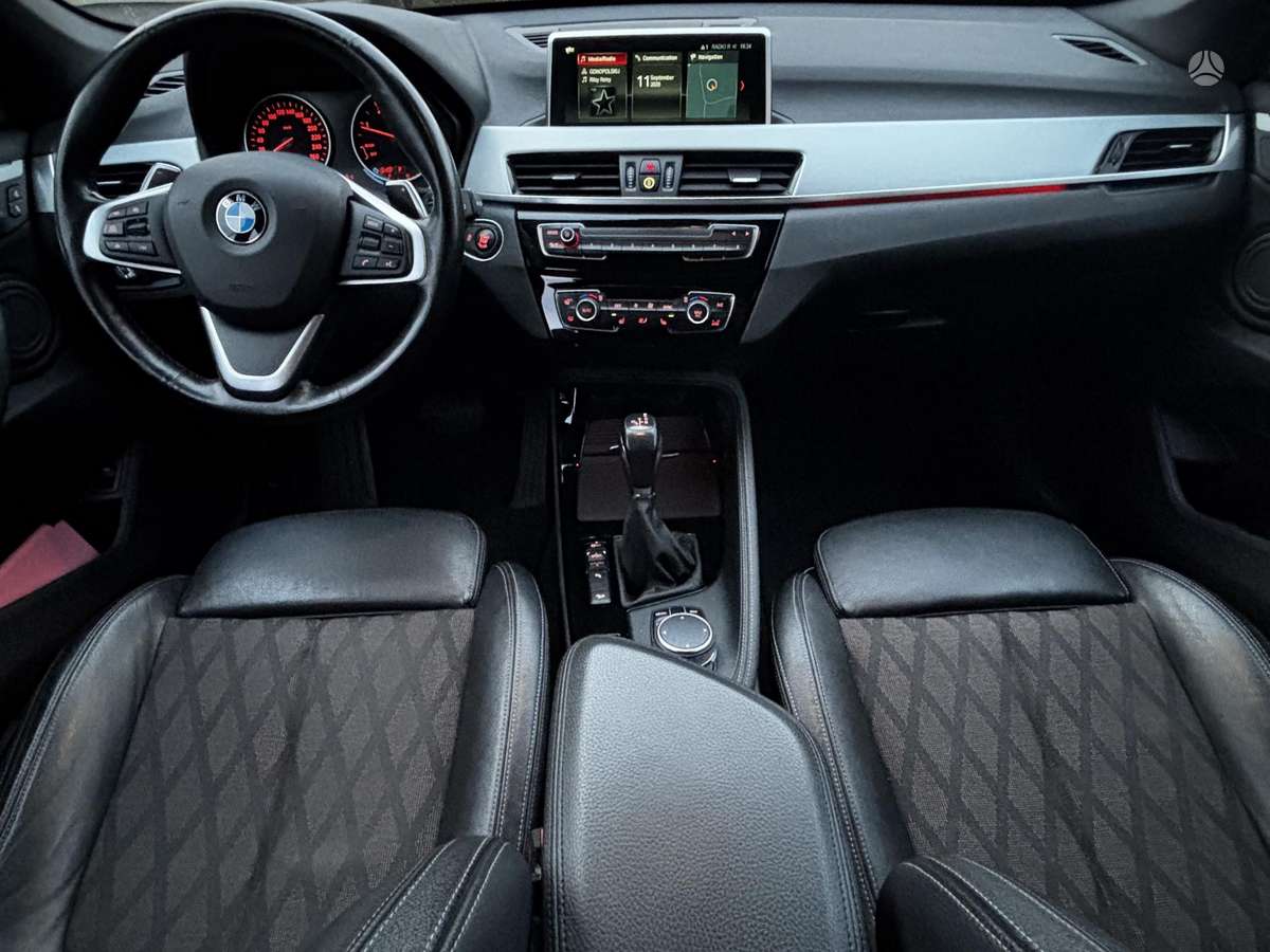 BMW X1, 2.0 l., Минивэн