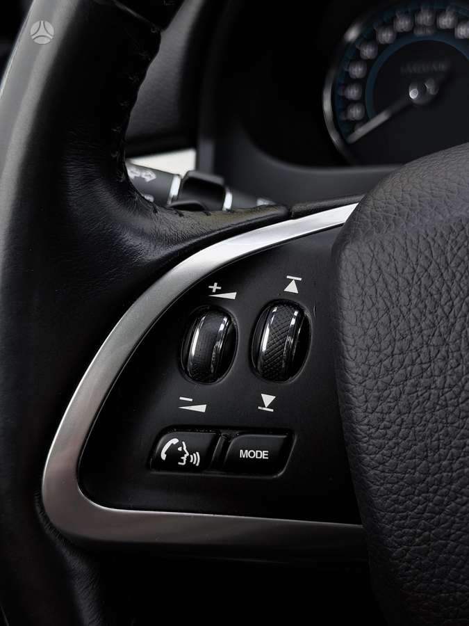 Jaguar XF, 2.2 l., Седан