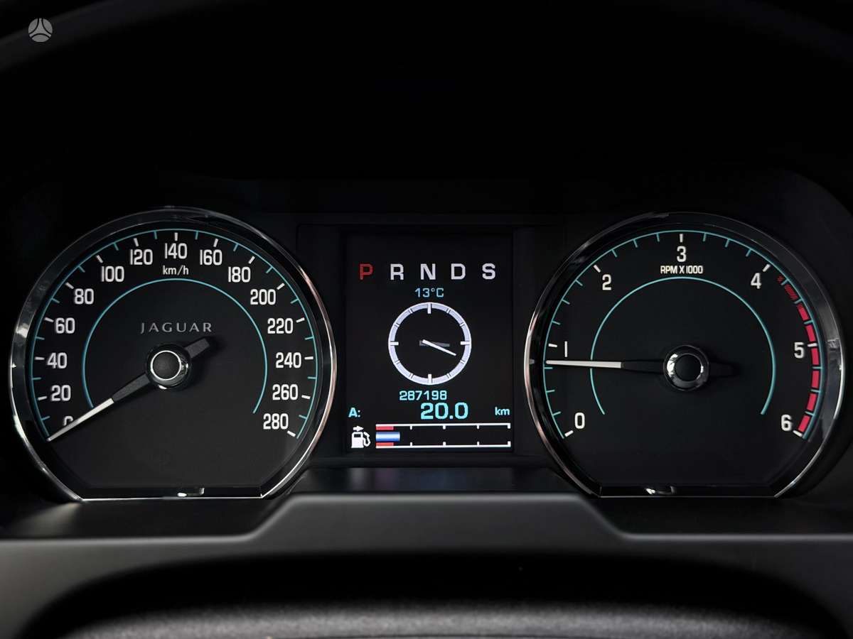 Jaguar XF, 2.2 l., Седан